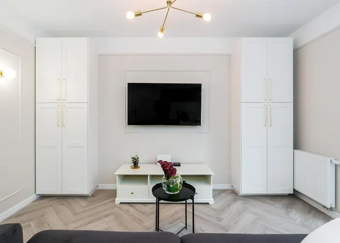 Modern Studio Apartments Poznan City Center By Noclegi Renters