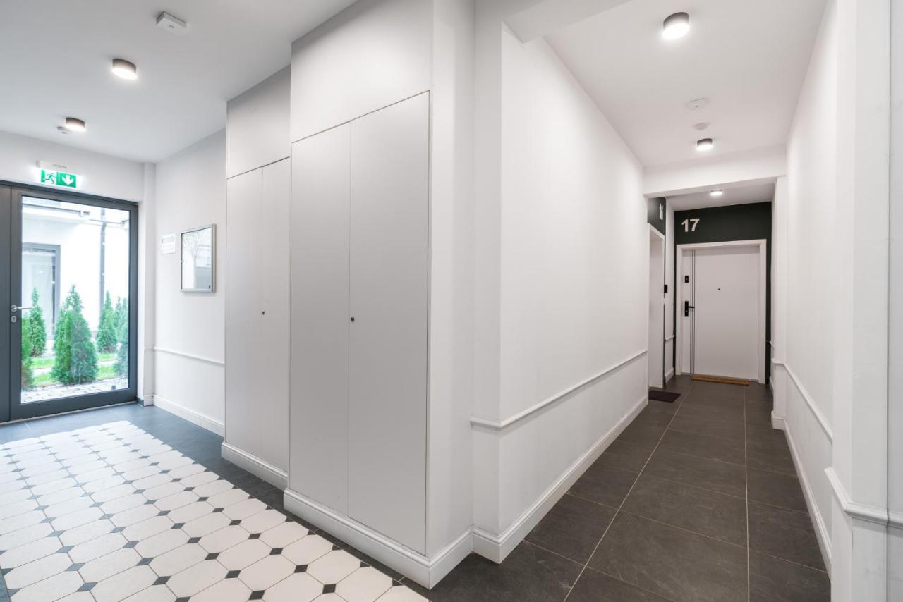 Modern Center By Renters Apartment *