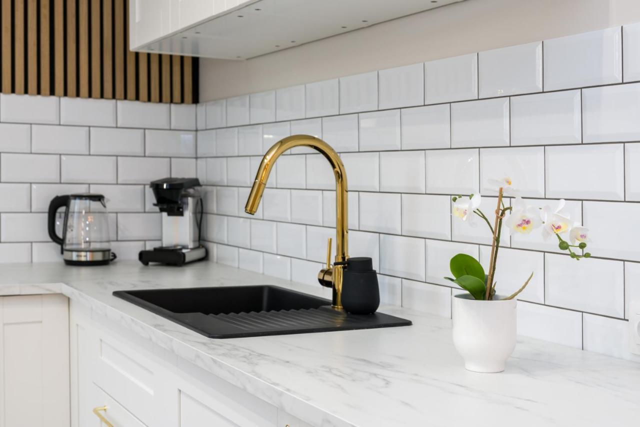 Modern Center By Renters